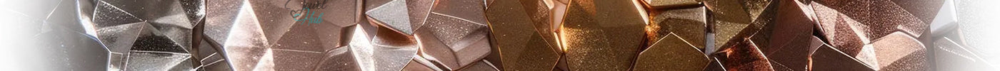 Traditional vs. Trendy: How Jewellery Materials Shape the Future of Jewellery