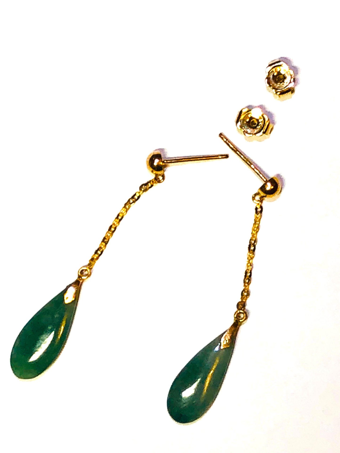 14k (585) Solid Gold mounted Tear-Drop Jade Earring