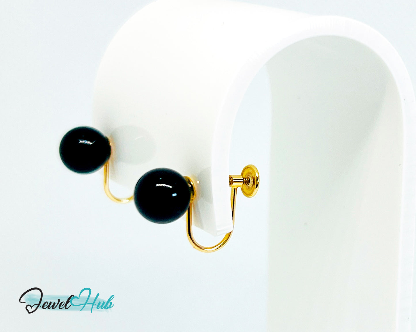 14k Gold Black Onyx Clip-On Stud Earrings – Elegance Without Piercing