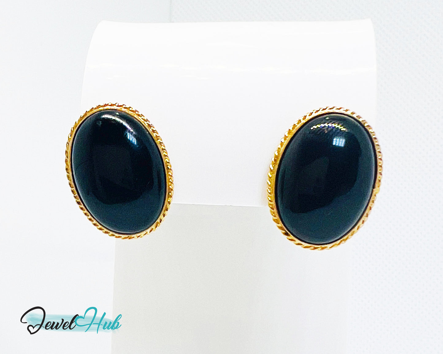 14k Solid Gold Oval Onyx Stud Earrings – Distinctive Craftsmanship