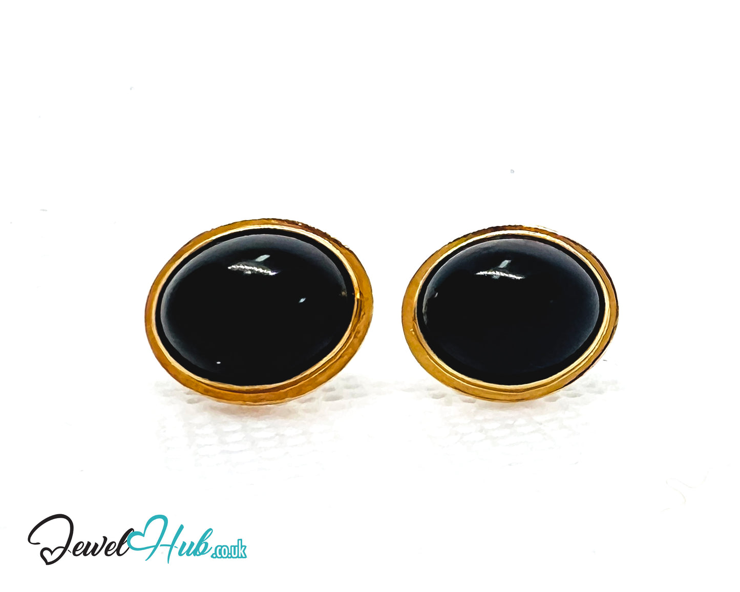 14K Gold Oval Onyx Stud Earrings – Quiet Confidence in Classic Form