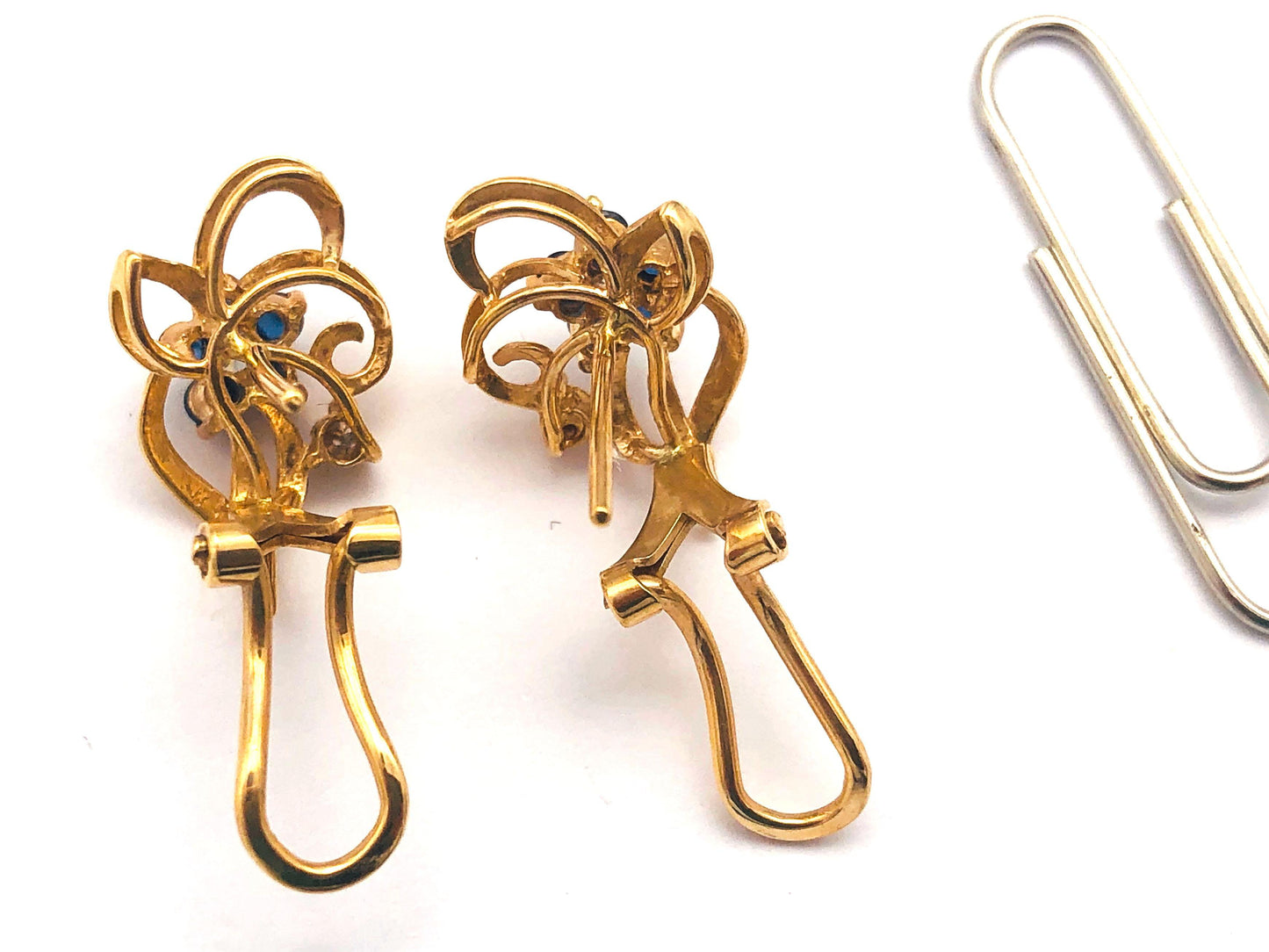 14k (585) Yellow Solid Gold Flowery Shape x5 Sapphire & Diamond earrings