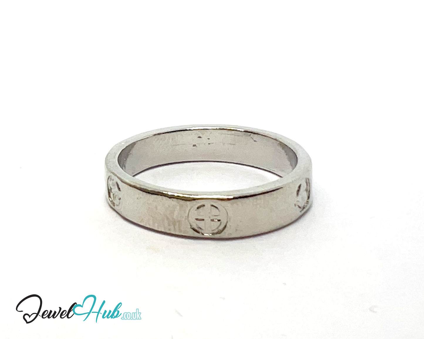 🕊️ Symbol Band Ring – Zinc Alloy · UK O · US 7.5 · Engraved Motif · Lightweight Fashion Jewellery · Silver-Tone Finish