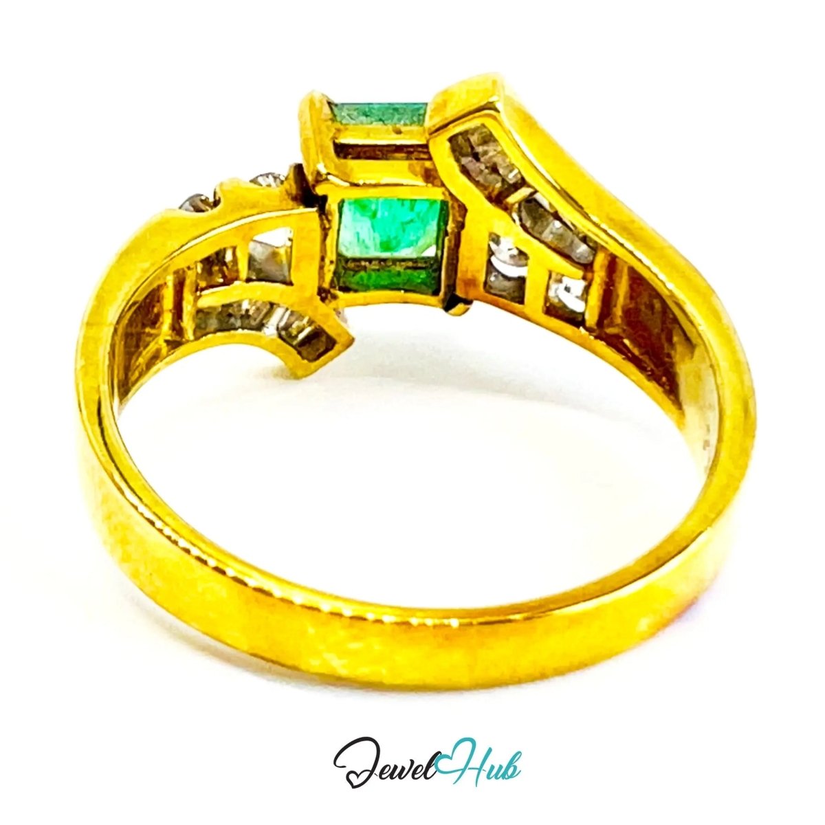14K Gold Emerald Diamond Ring · 0.88ct Emerald · UK Q · US 8.25 · Regal Curve Setting - JewelHub.co.uk