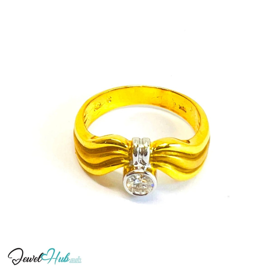 18K Gold Diamond Ring · Deep - Cut Diamond · UK O · US 7.5 · Waveform Crest Design - JewelHub.co.uk