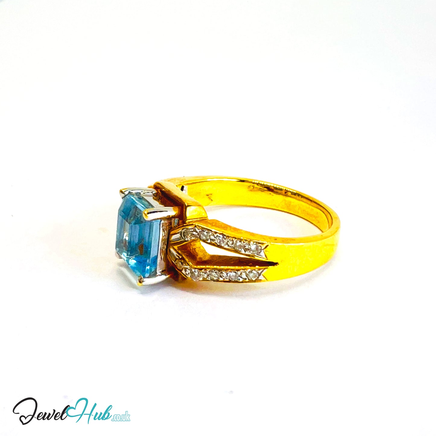 18K Gold Ring · Aquamarine Glow · Oceanlight Aurora · UK O · US 7.5 · Crisscross Diamond Band