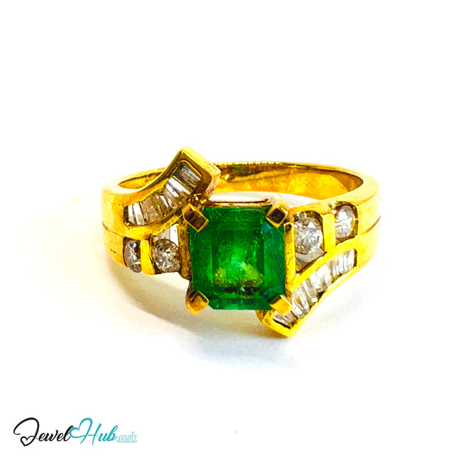 14K Gold Emerald & Diamond Ring · 0.88ct Emerald · UK Q · US 8.25 · Regal Curve Setting - JewelHub