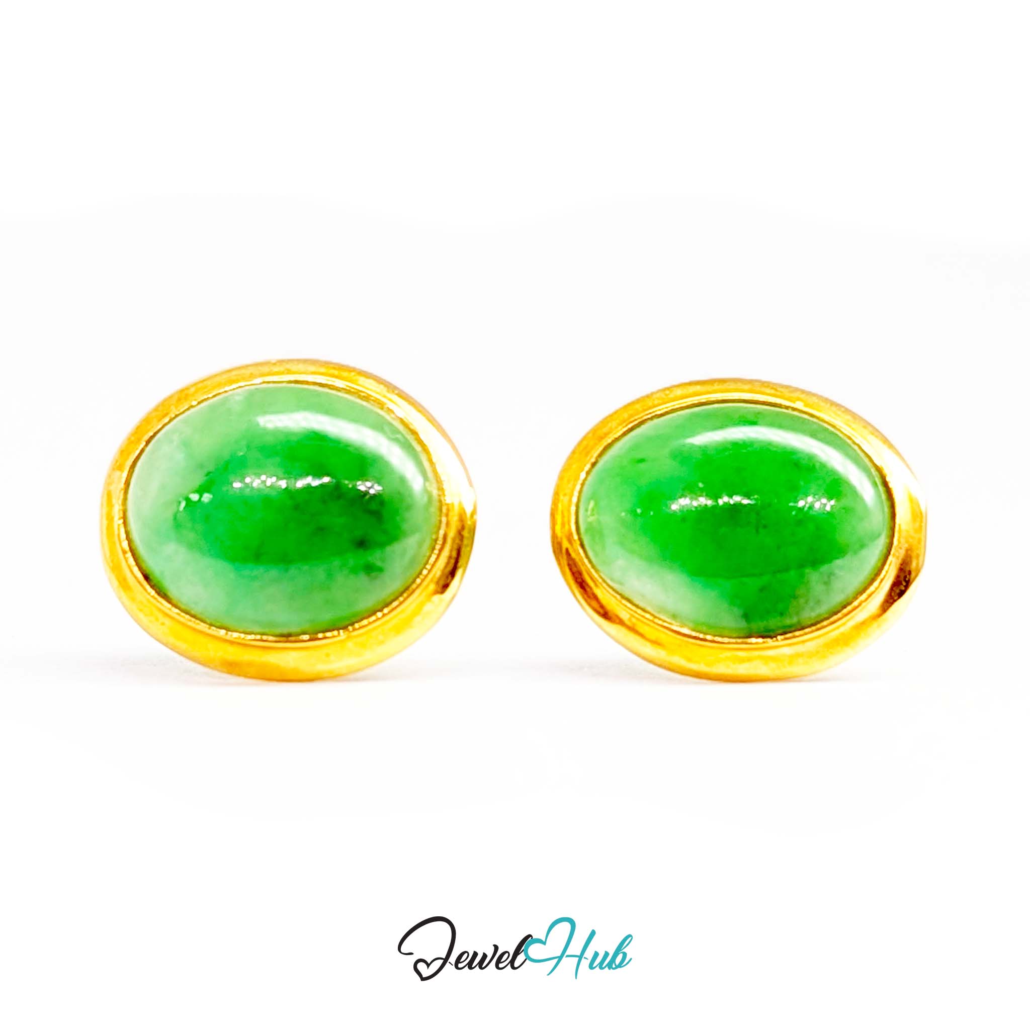 Oval jade cabochon, 10 x 8.5mm, set in a smooth undecorated 14k gold bezel - JewelHub