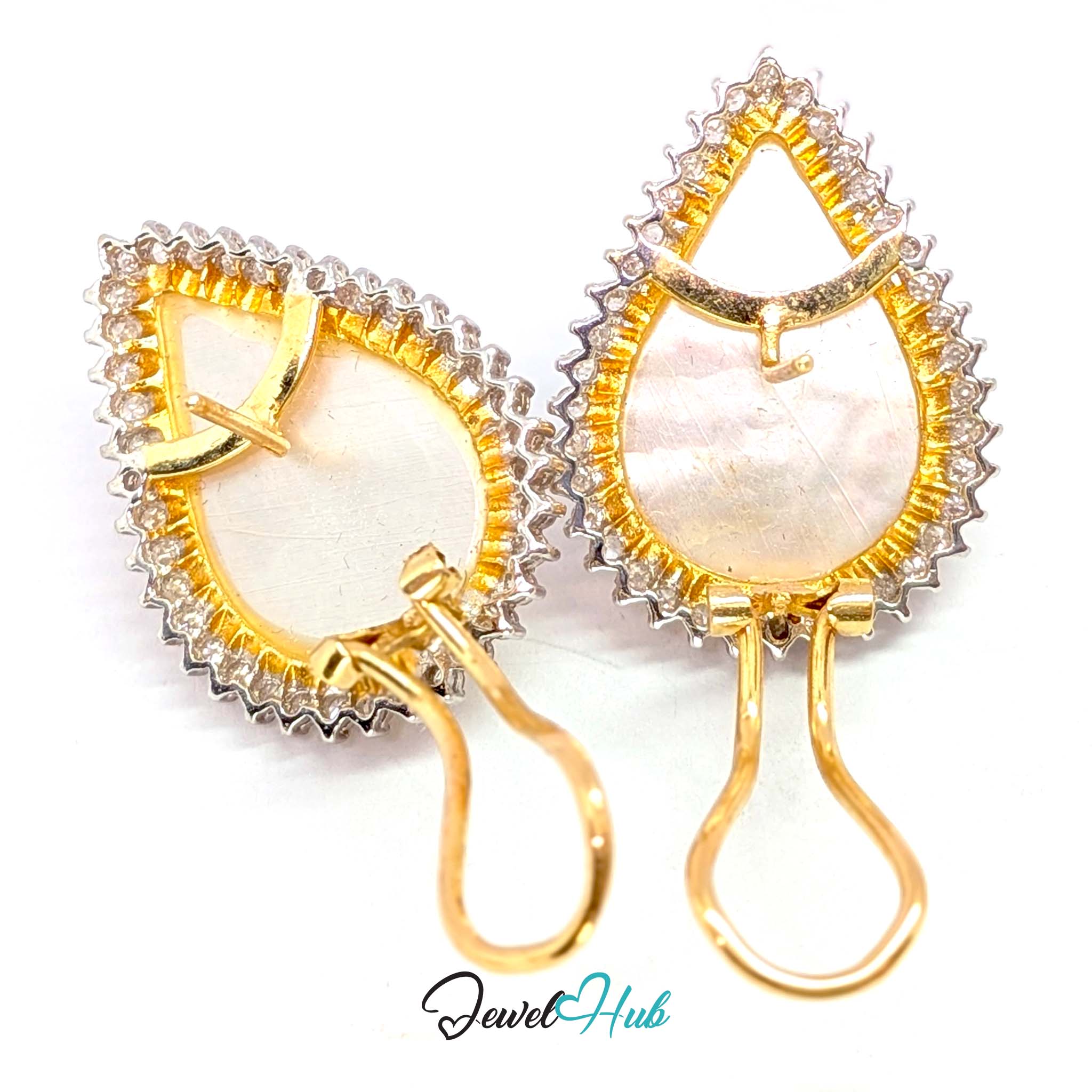 Pear-shaped mabe pearl, about 20 x 14mm, in a plain yellow gold bezel - JewelHub