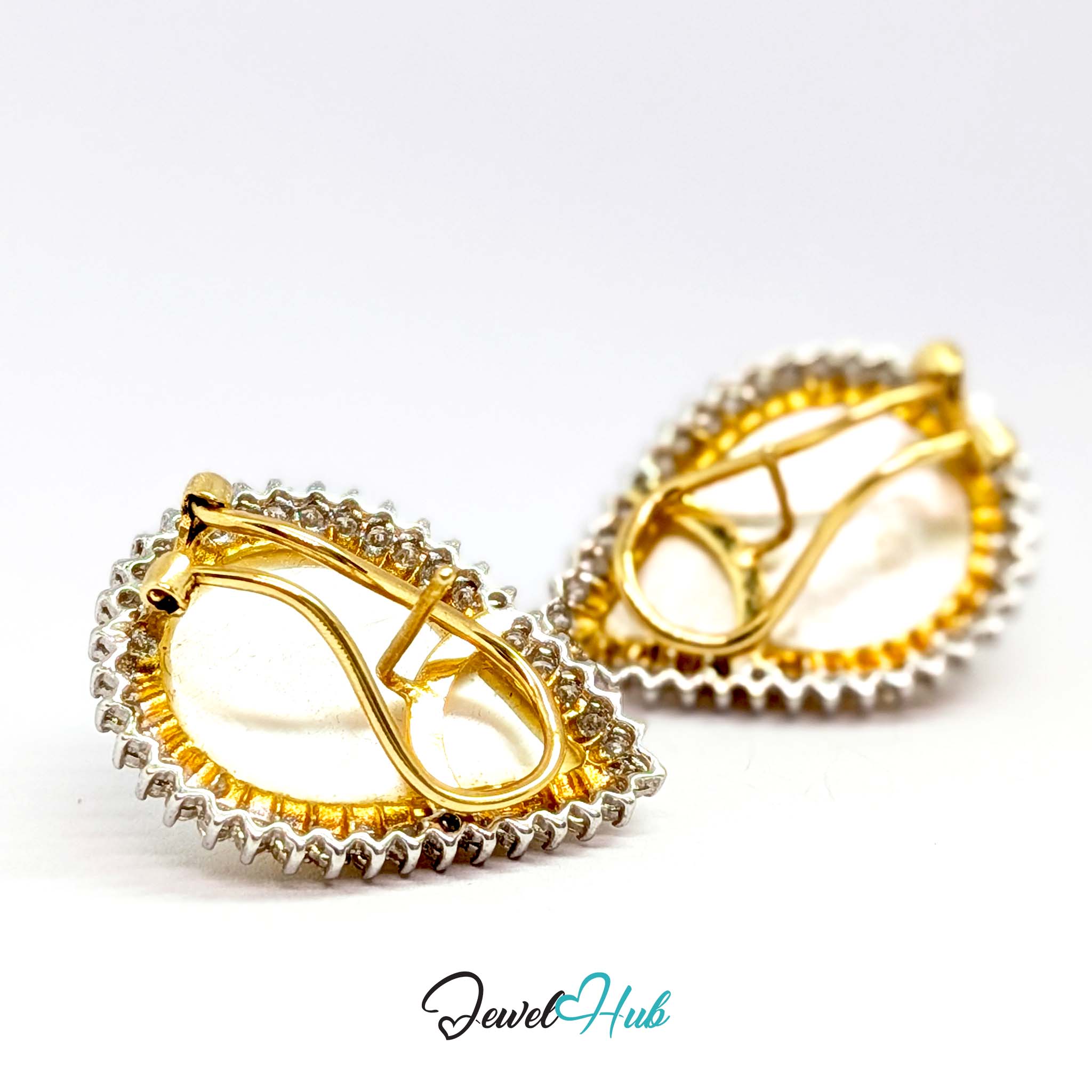 Cream white pearl surface with the low-glare shine that large domed nacre gives - JewelHub