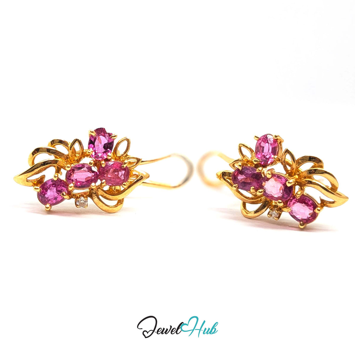 Faceted oval pink sapphires, about 4.2 x 3.5mm each, claw-set in gold - JewelHub