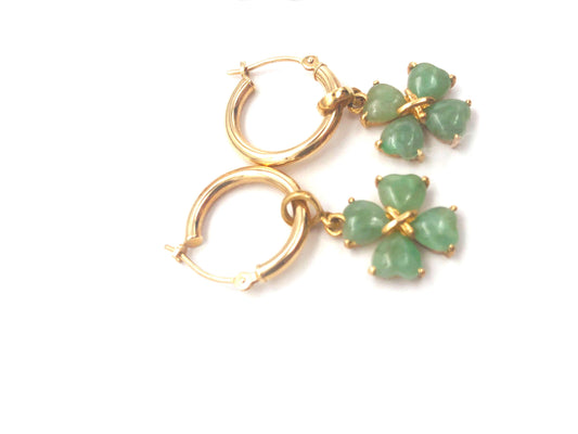 14k (585) Solid Yellow Gold Green Jade dangle earrings with a floral pattern
