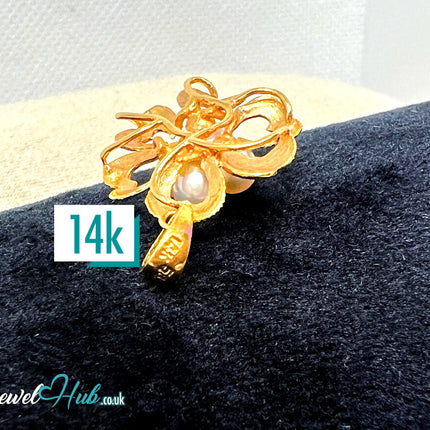 Golden Petals | Floral Elegance Pendant in 14K Solid Gold JH