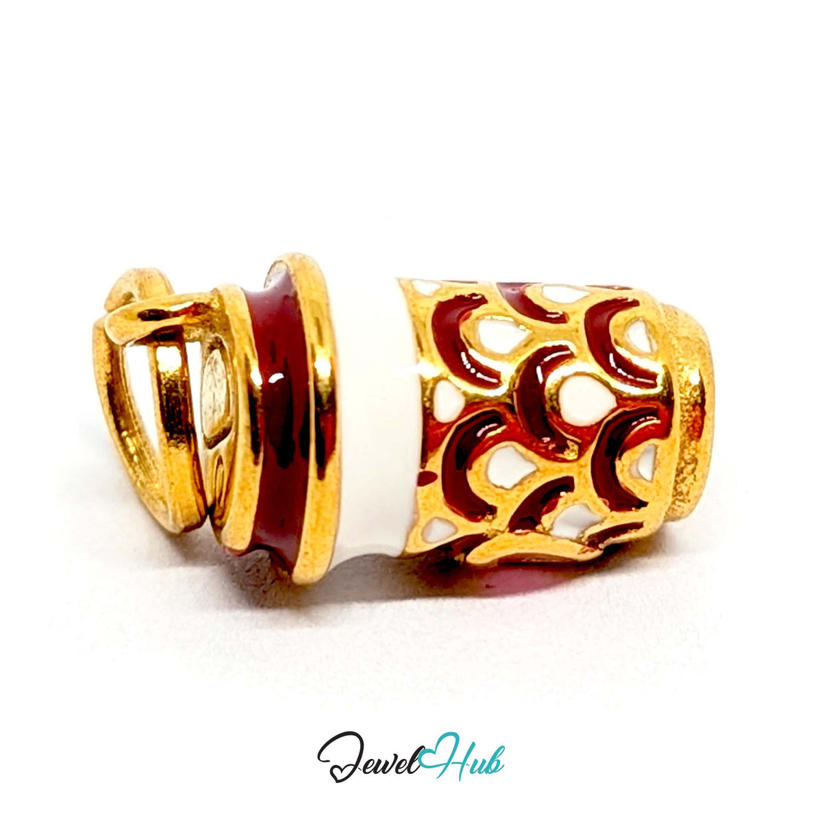 Side view of the gold-tone heart patterned coffee cup charm - JewelHub