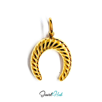 Ribbed horseshoe charm in gold-tone stainless steel - JewelHub