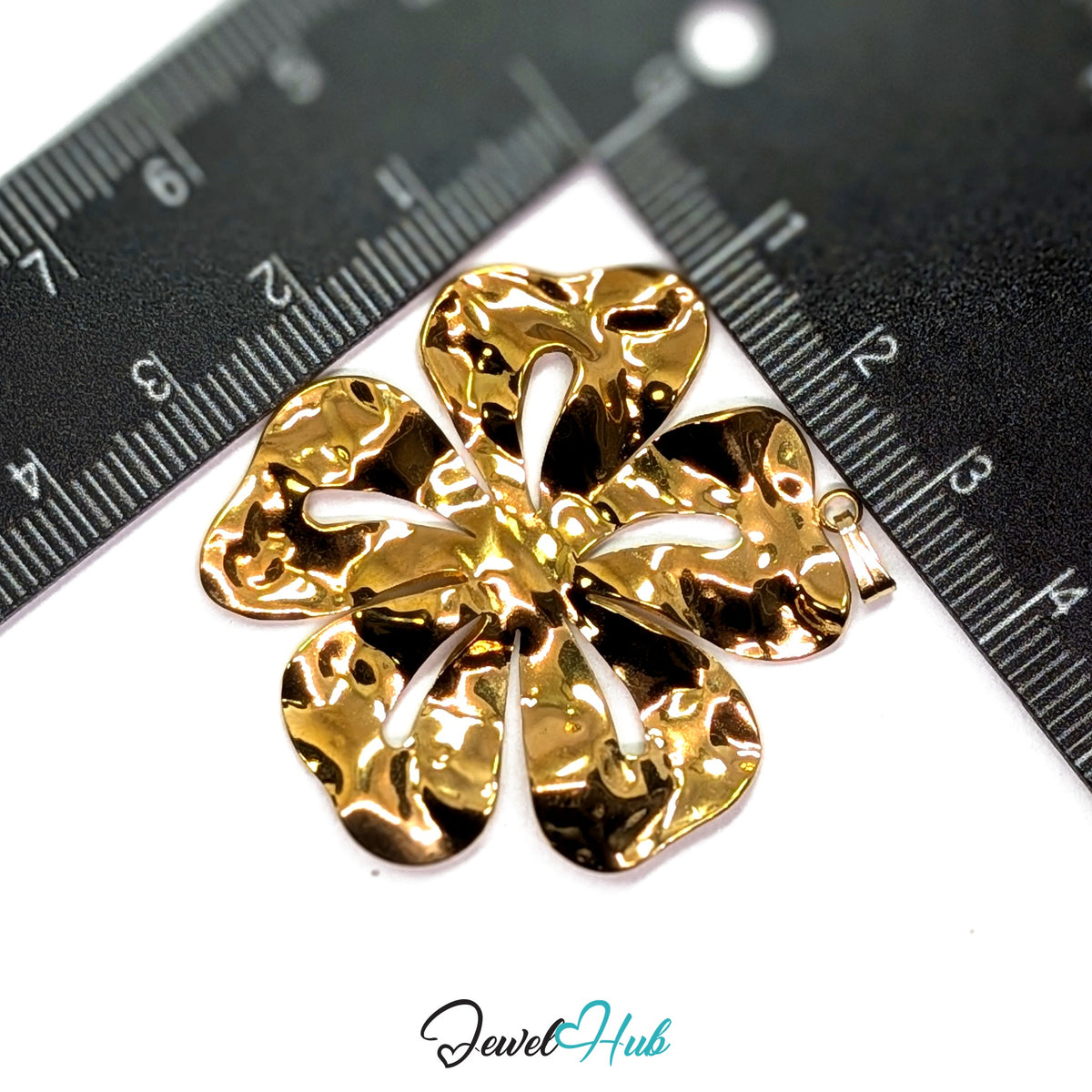 Giant Flower pendant in gold-tone stainless steel - measurement with ruler - JewelHub