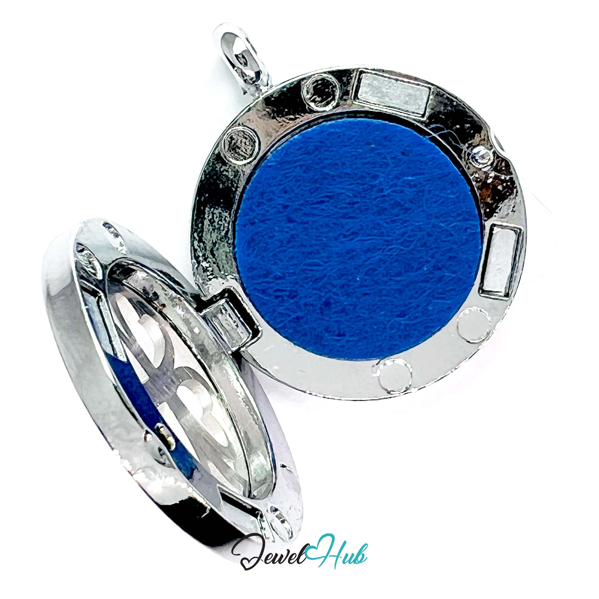 Stainless Steel Aromatherapy Pendant – Clover of Fortune