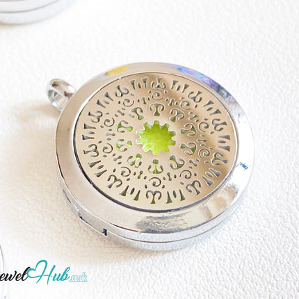🌺 Mandala Bloom – Stainless Steel Aromatherapy Pendant for Inner Peace & Presence CT