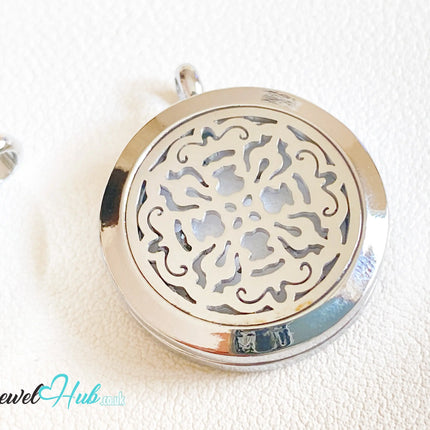 🌷 Botanical Grace – Stainless Steel Aromatherapy Pendant for Softness & Strength CT