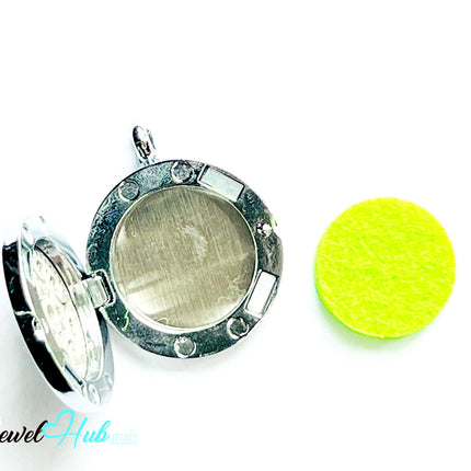 🌼 Radiant Bloom – Stainless Steel Aromatherapy Pendant for Clarity & Positivity CT