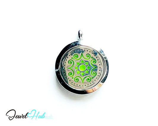 🌼 Radiant Bloom – Stainless Steel Aromatherapy Pendant for Clarity & Positivity CT