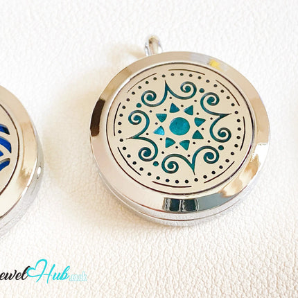 🌼 Radiant Bloom – Stainless Steel Aromatherapy Pendant for Clarity & Positivity CT