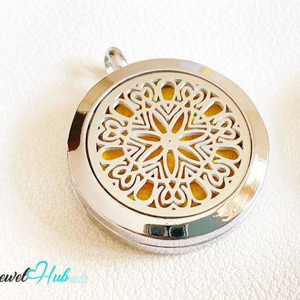 🌸 Tranquil Mandala – Stainless Steel Aromatherapy Pendant for Peace & Clarity CT