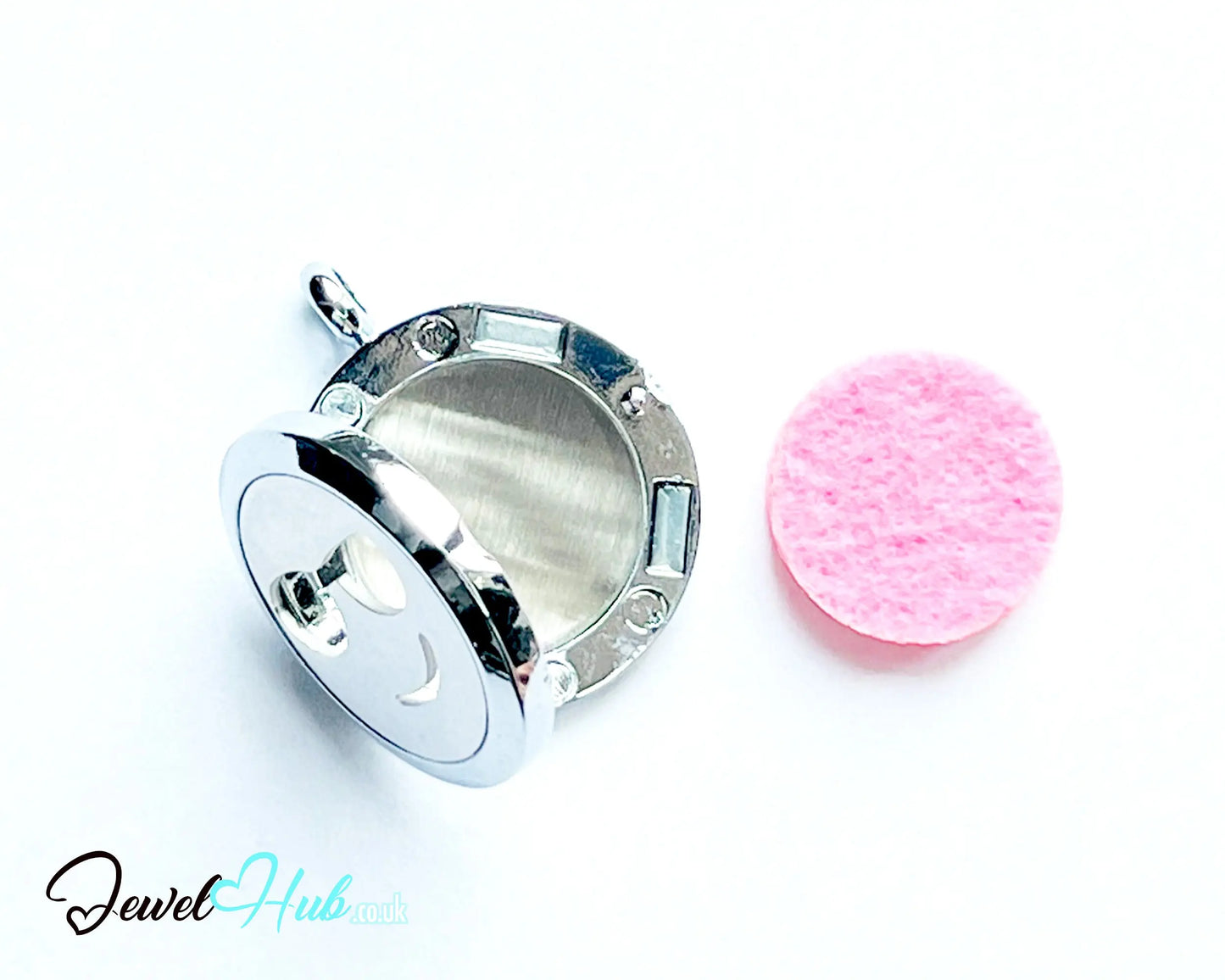 😎 Smiley Cool v1 – Stainless Steel Aromatherapy Pendant for Fun & Feel-Good Vibes CT