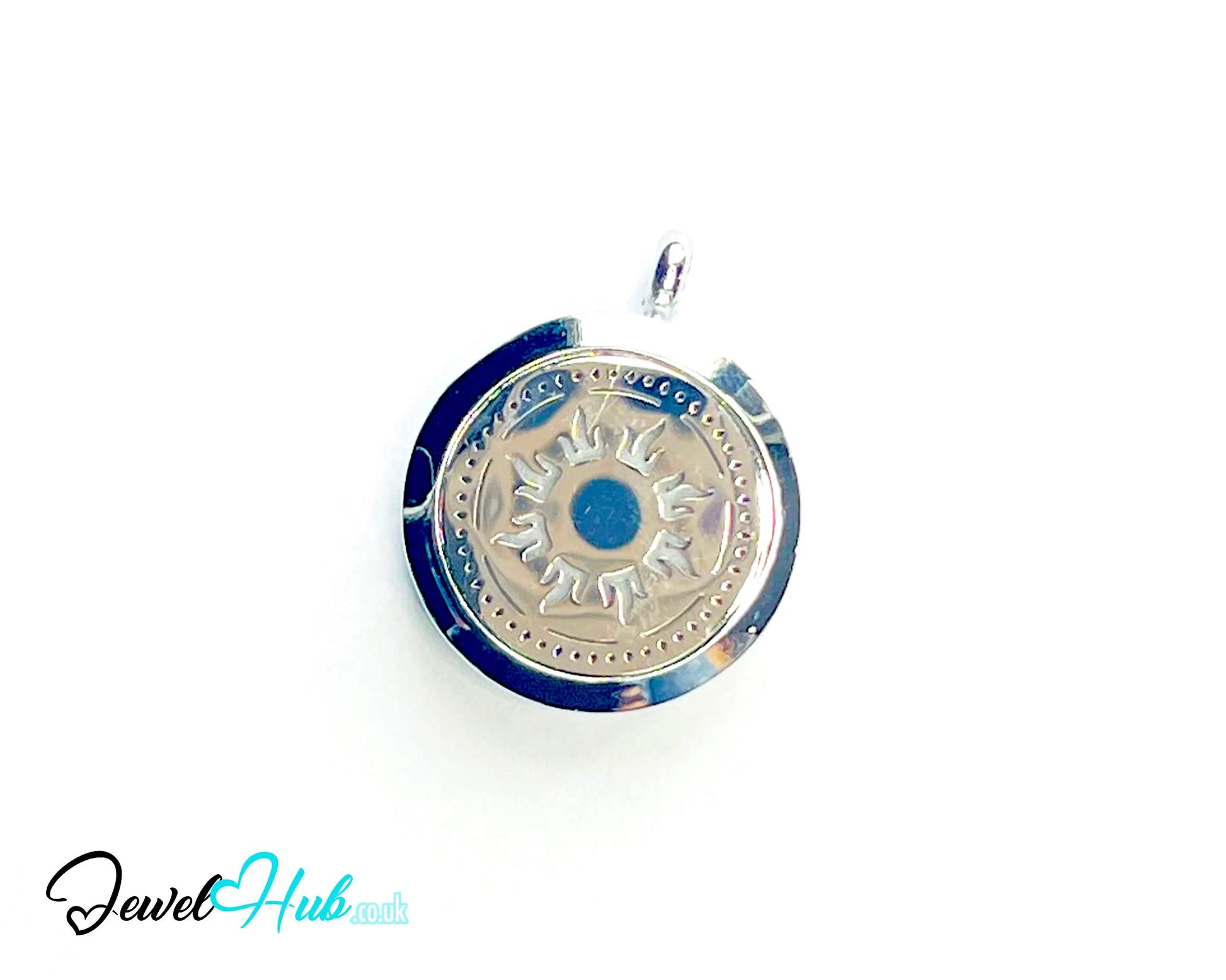 ☀️ Sol Spirit – Stainless Steel Aromatherapy Pendant for Light & Renewal CT
