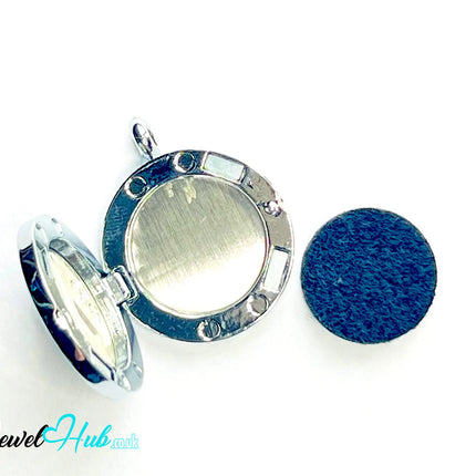 🎗️ Trio Heart – Stainless Steel Aromatherapy Pendant for Strength & Kindness CT