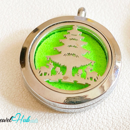 🎄 Festive Forest – Stainless Steel Aromatherapy Pendant for Yuletide Cheer & Calm CT