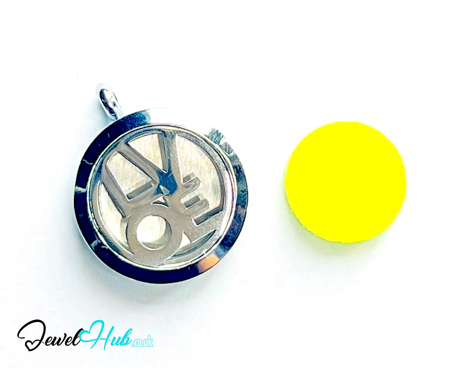 💛 Bold Love – Stainless Steel Aromatherapy Pendant for Energy & Expression CT