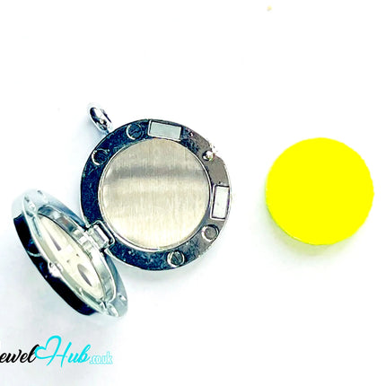 💛 Bold Love – Stainless Steel Aromatherapy Pendant for Energy & Expression CT