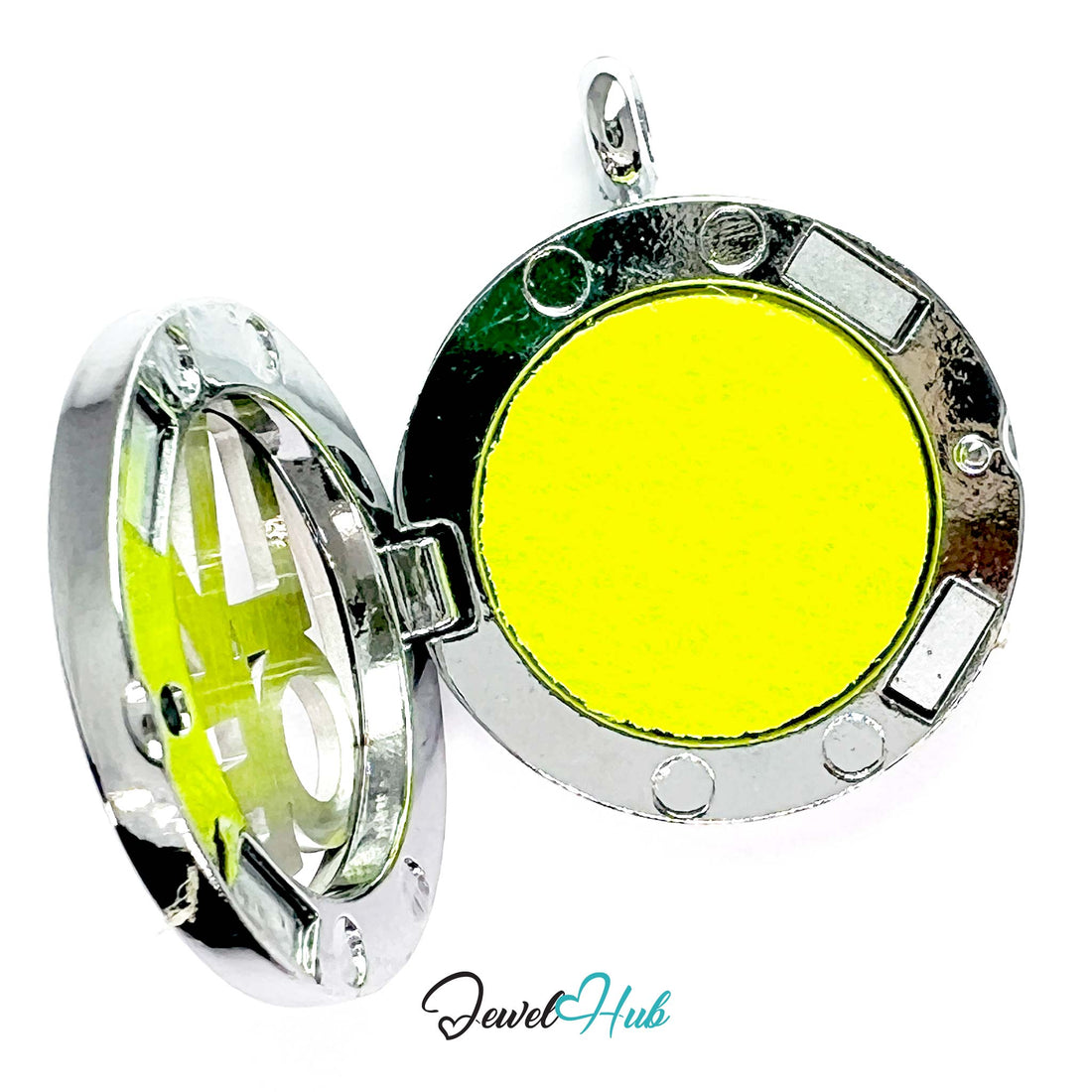 Pendant with 'LOVE' engraving on a yellow background, brand 'Jewel Hub' visible