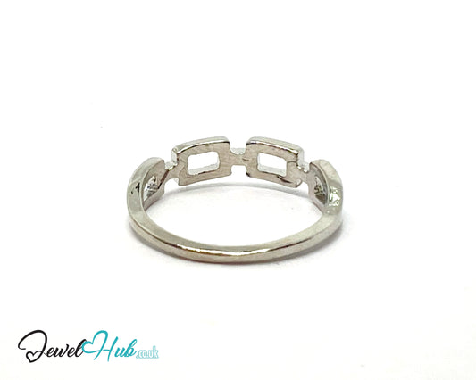 ▫️ Link Band Ring – Zinc Alloy · UK O · US 7.5 · Rectangular Cutout Motif · Silver-Tone Finish