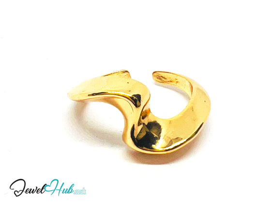 💛 Wavy Form Gold-Plated Zinc Ring · UK O · US 7.5 · Open Band · Sculptural Wave