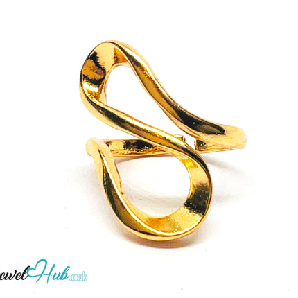 Golden Drift 💛 Sculptural Wavy Ring · Zinc Gold Plated · UK H · US 4 · Petite Statement CA