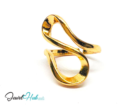 💛 Golden Drift Sculptural Wavy Ring · Zinc Gold Plated · UK H · US 4 · Petite Statement