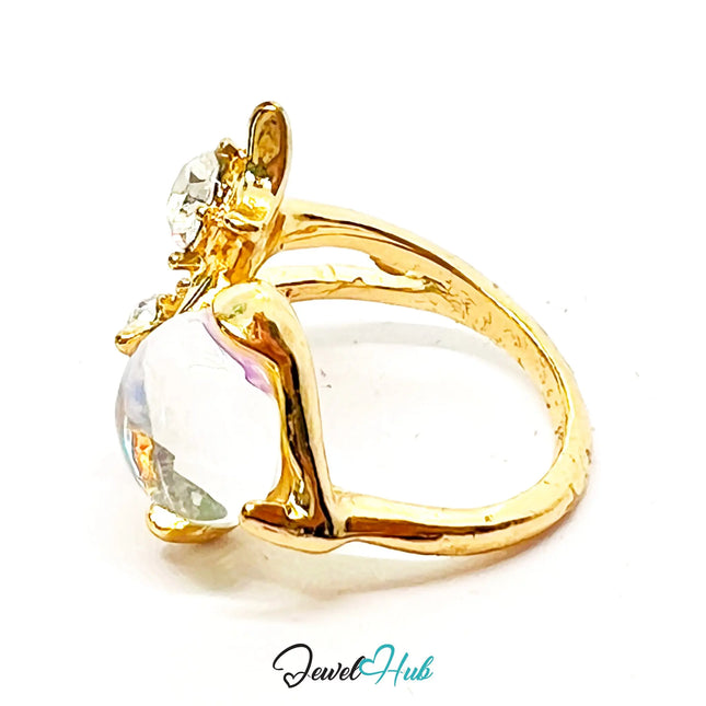 Gold-Plated Abstract Ring – Adjustable M–O | 4.10g Resin & Synthetic Diamond in Sculptural Elegance CA