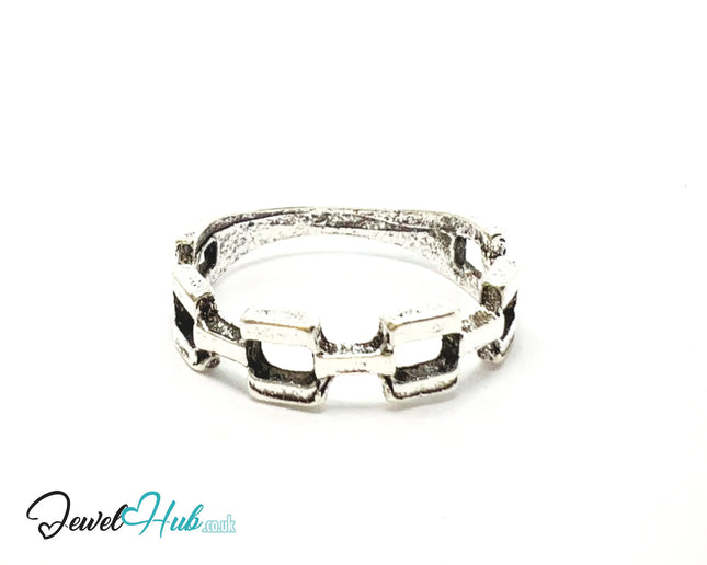 ⛓️ Silver Rectangle Chain Ring – Zinc Alloy · UK N · US 7 · Sculptural Link Motif · Brushed Silver Finish CA