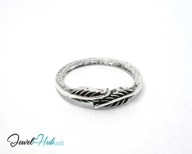 ⛓️ Silver Feather Trace Ring – Zinc Alloy · UK O · US 7.5 · Sculptural Wing Motif · Brushed Silver Finish CA