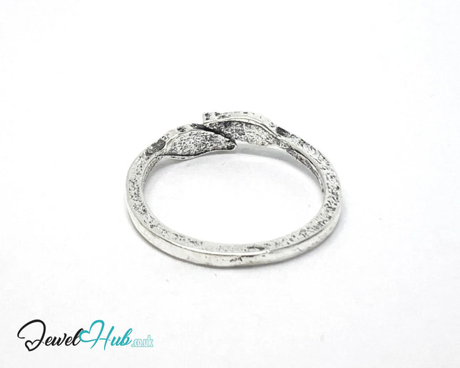 ⛓️ Silver Feather Trace Ring – Zinc Alloy · UK O · US 7.5 · Sculptural Wing Motif · Brushed Silver Finish CA