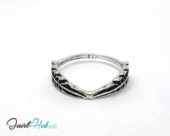 ⛓️ Silver Feather Band Ring  – Zinc Alloy · UK N · US 7 · Sculptural Wing Motif · Brushed Silver Finish CA