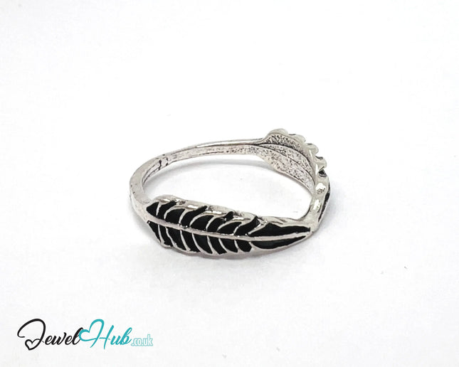 ⛓️ Silver Feather Band Ring  – Zinc Alloy · UK N · US 7 · Sculptural Wing Motif · Brushed Silver Finish CA