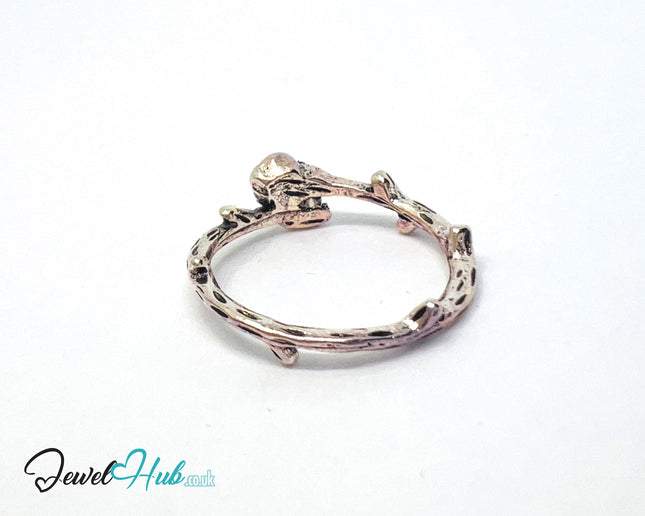 ⛓️ Rose-Tone Floral Rebel Ring – Zinc Alloy · UK M · US 6.5 · Sculptural Vine & Bloom Motif · Metallic Rosy Finish CA