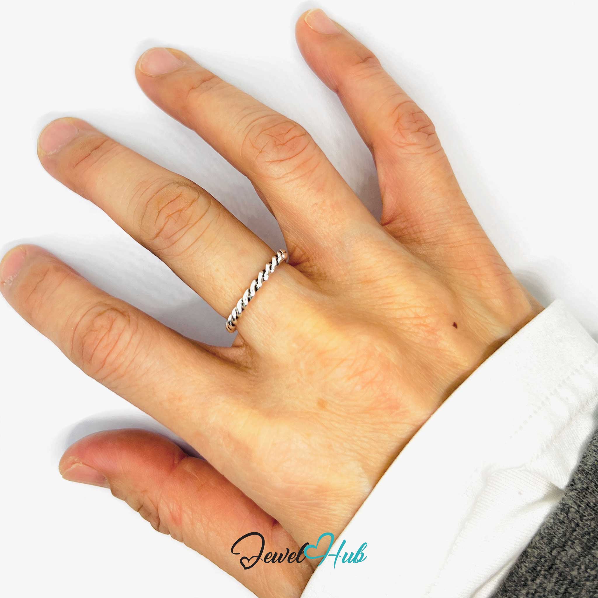 Zinc Alloy Silver‑Plated Punk Ring – Twisted Chain Band