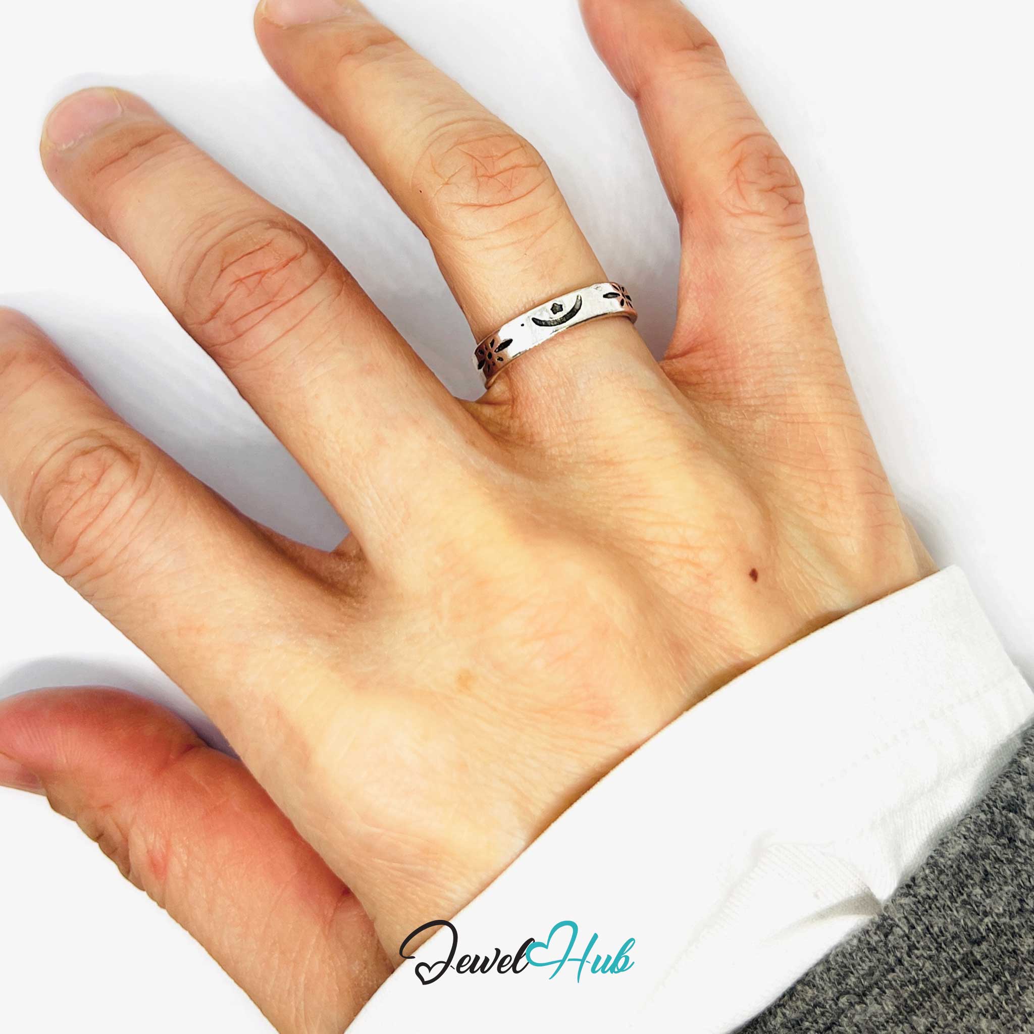 Zinc Alloy Silver‑Plated Punk Ring – Moon & Star Symbol Band