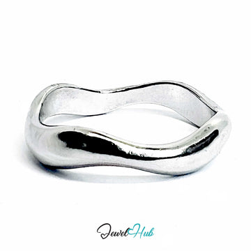 Silver-Plated Wave Zinc Alloy Ring – Asymmetrical Band