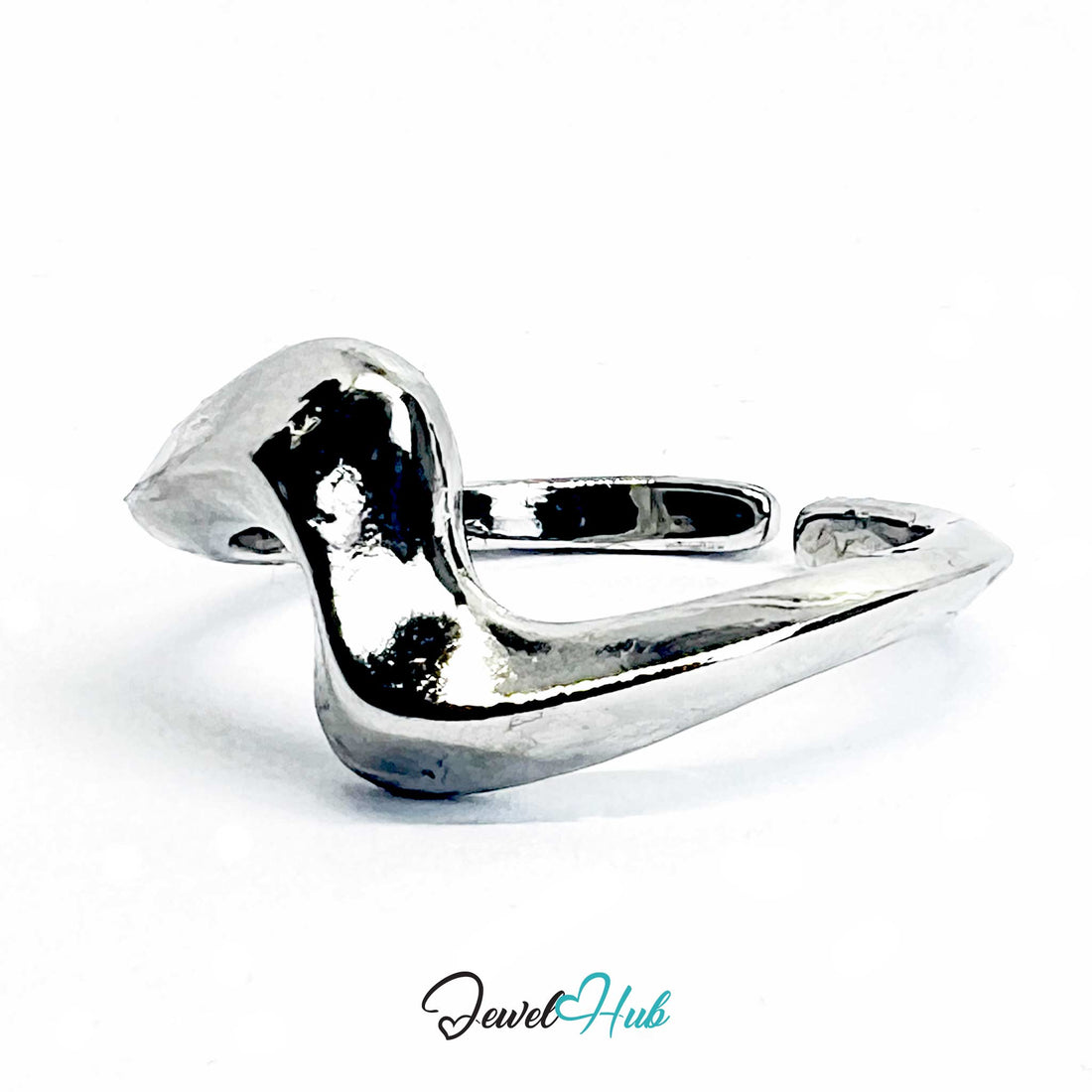 Silver-Plated Flowform Wave Zinc Alloy Ring – Asymmetrical Form