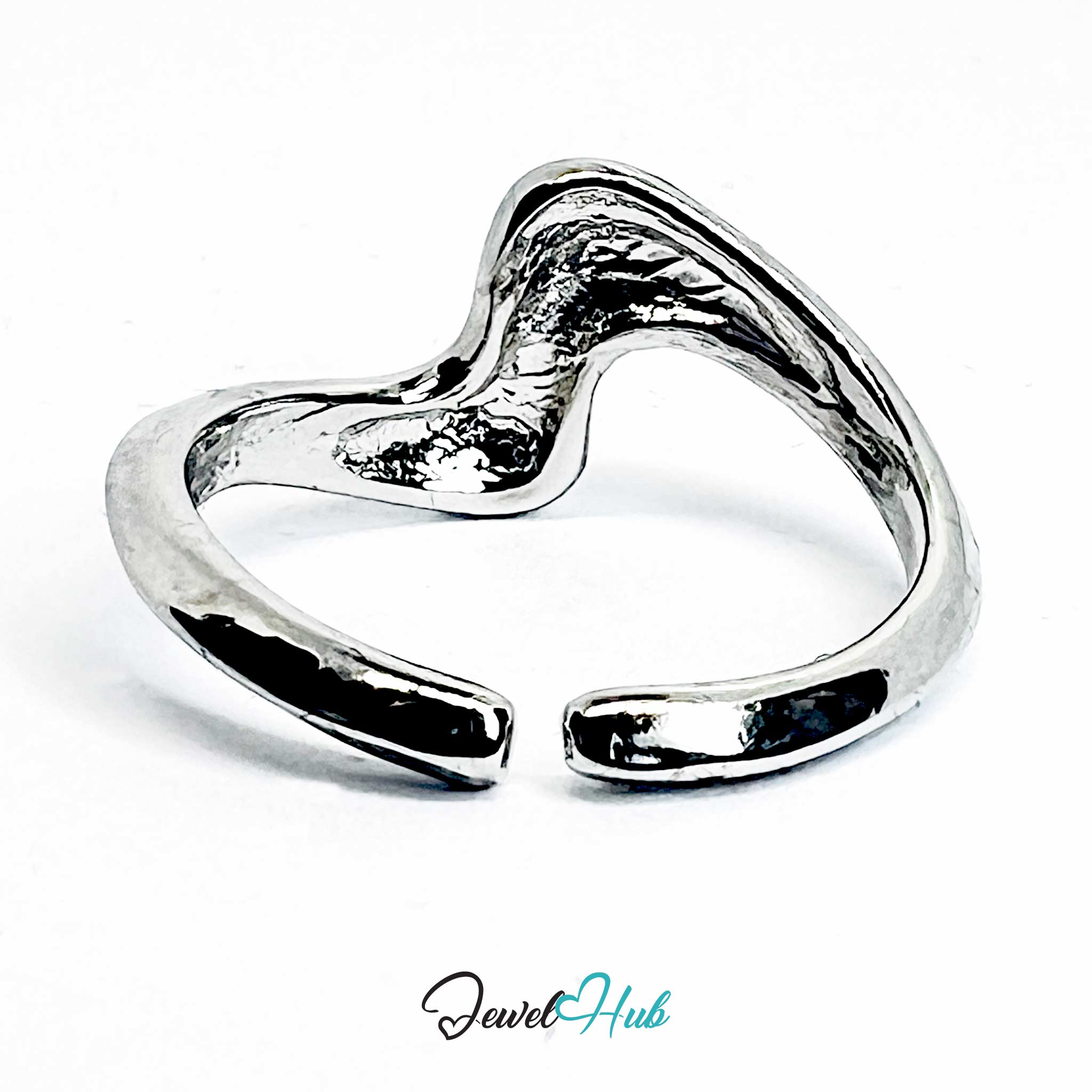 Silver-Plated Flowform Wave Zinc Alloy Ring – Asymmetrical Form